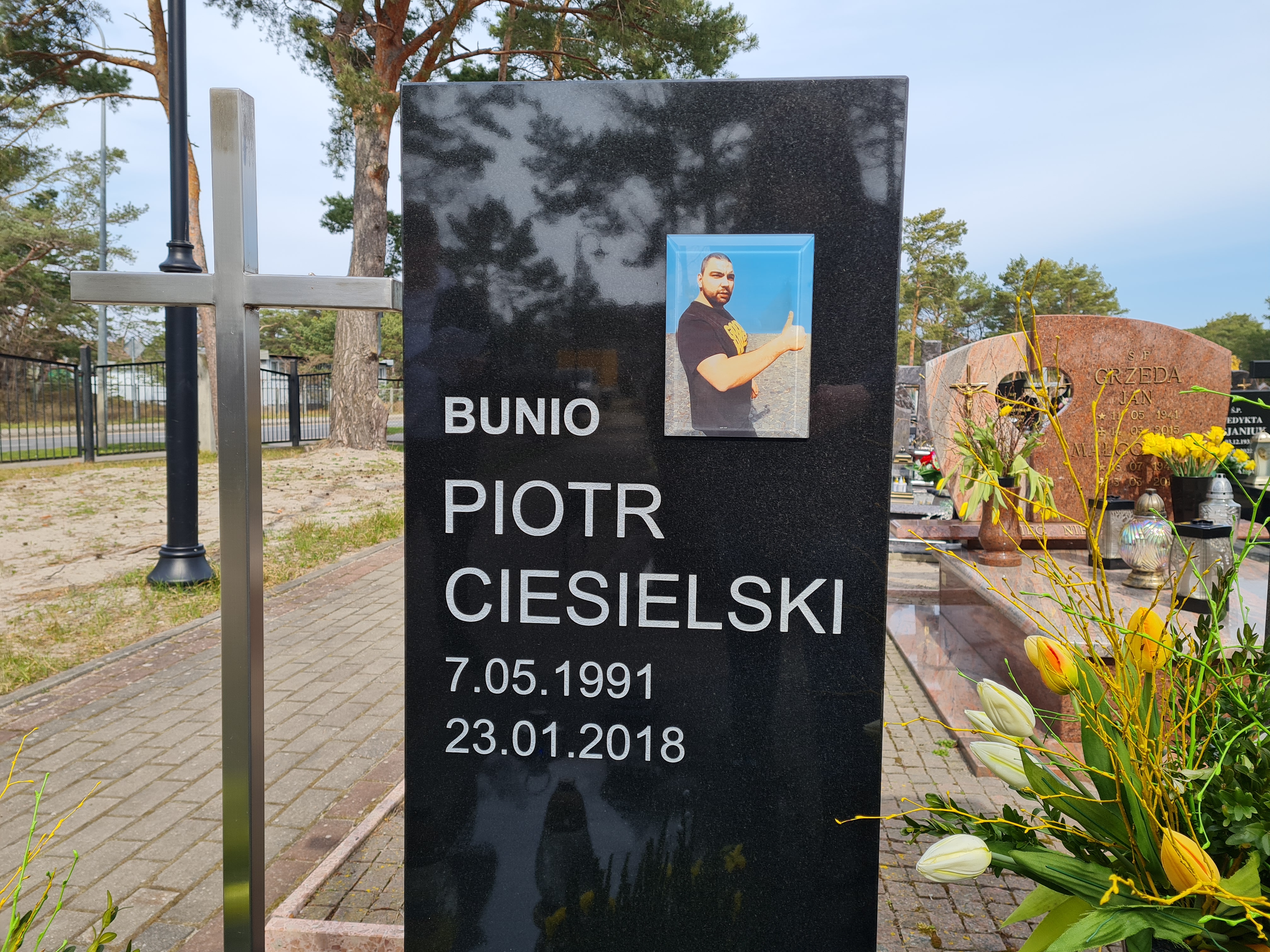 Grób Piotr Ciesielski