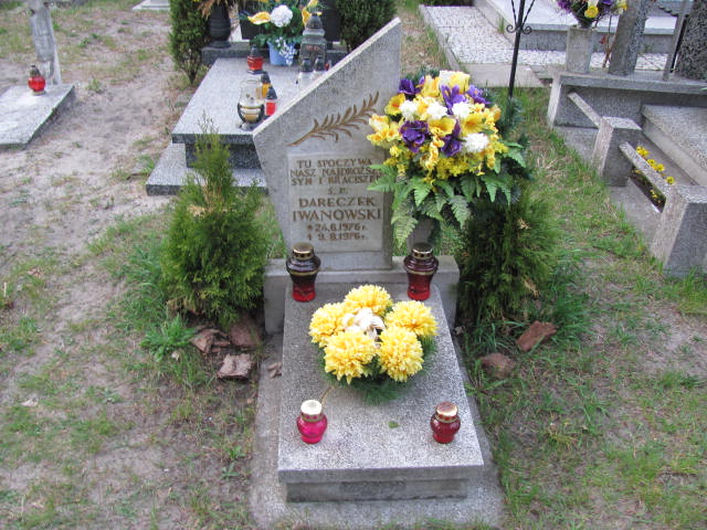 Grób Dariusz Iwanowski