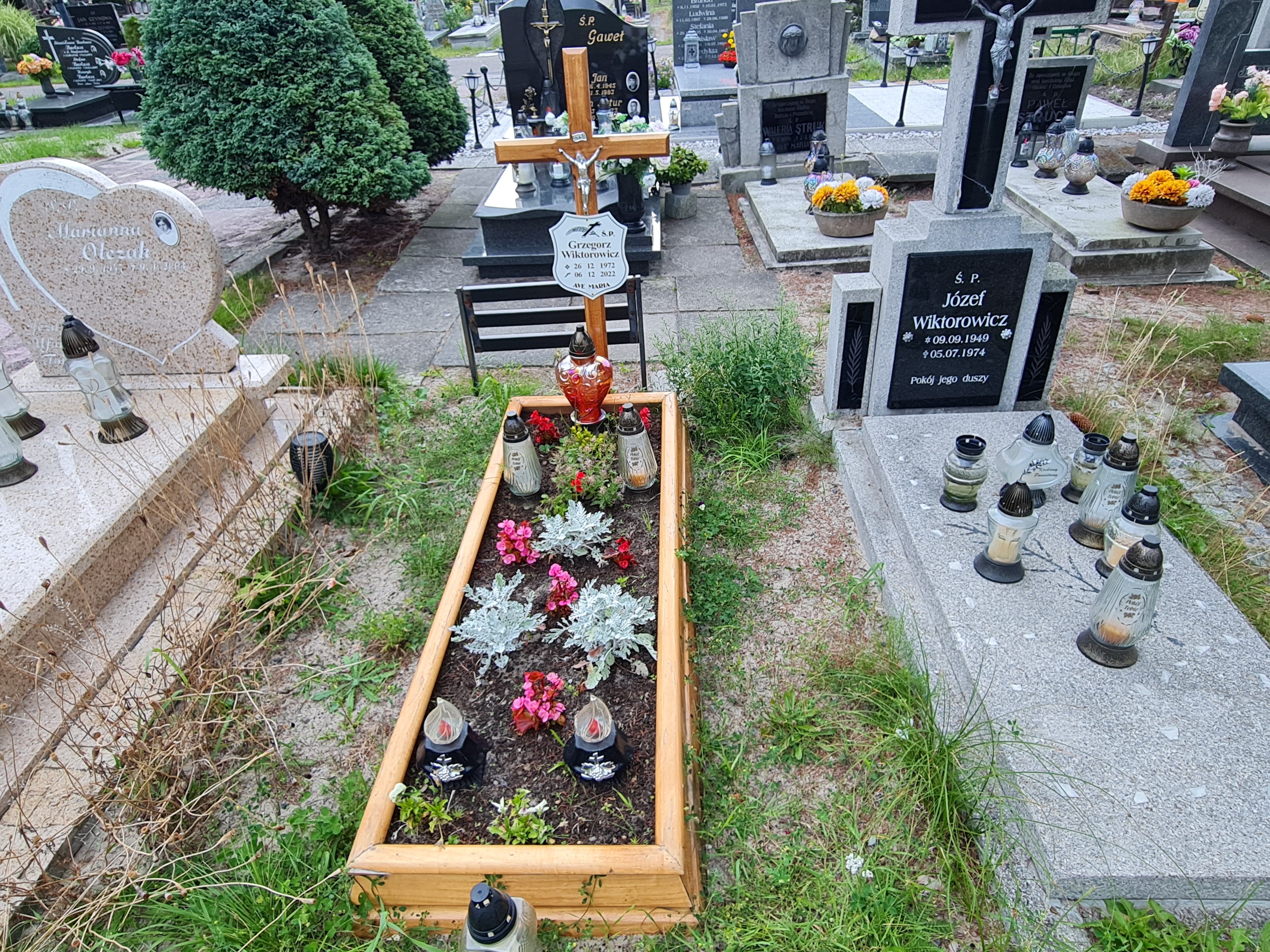 Grzegorz Wiktorowicz 1972 Hel - Grobonet - Wyszukiwarka osób pochowanych