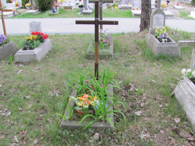  NN Hel - Grobonet - Wyszukiwarka osób pochowanych